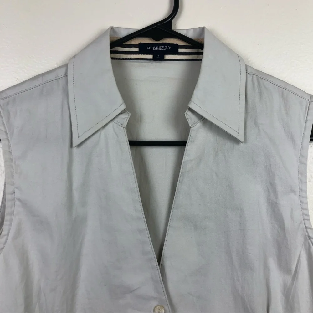 Burberry London Button Up Vest - Picture 2 of 10